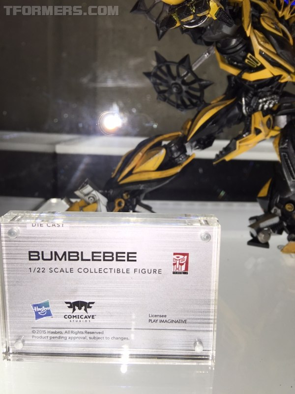 SDCC 2015   Transformers Comicave Optimus Prime Bumblebee Statues From,Bluefin  (19 of 24)
